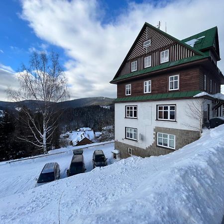 Astoria Inn Špindlerŭv Mlýn Exterior foto